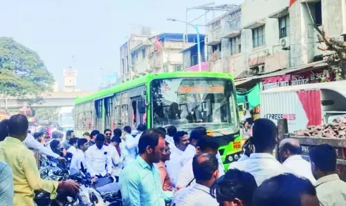 प्रचार रैलियों के कारण रोज लग रहा जाम