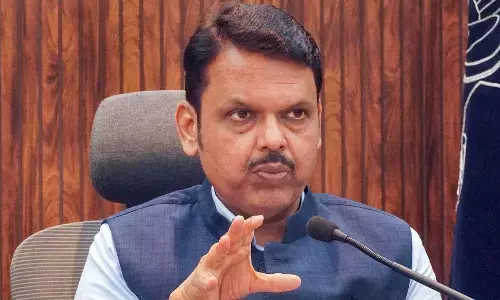 महाराष्ट्र बीजेपी प्रमुख के बयान पर बवाल, CM फडणवीस ने दी सफाई, कांग्रेस पर की टिप्पणी