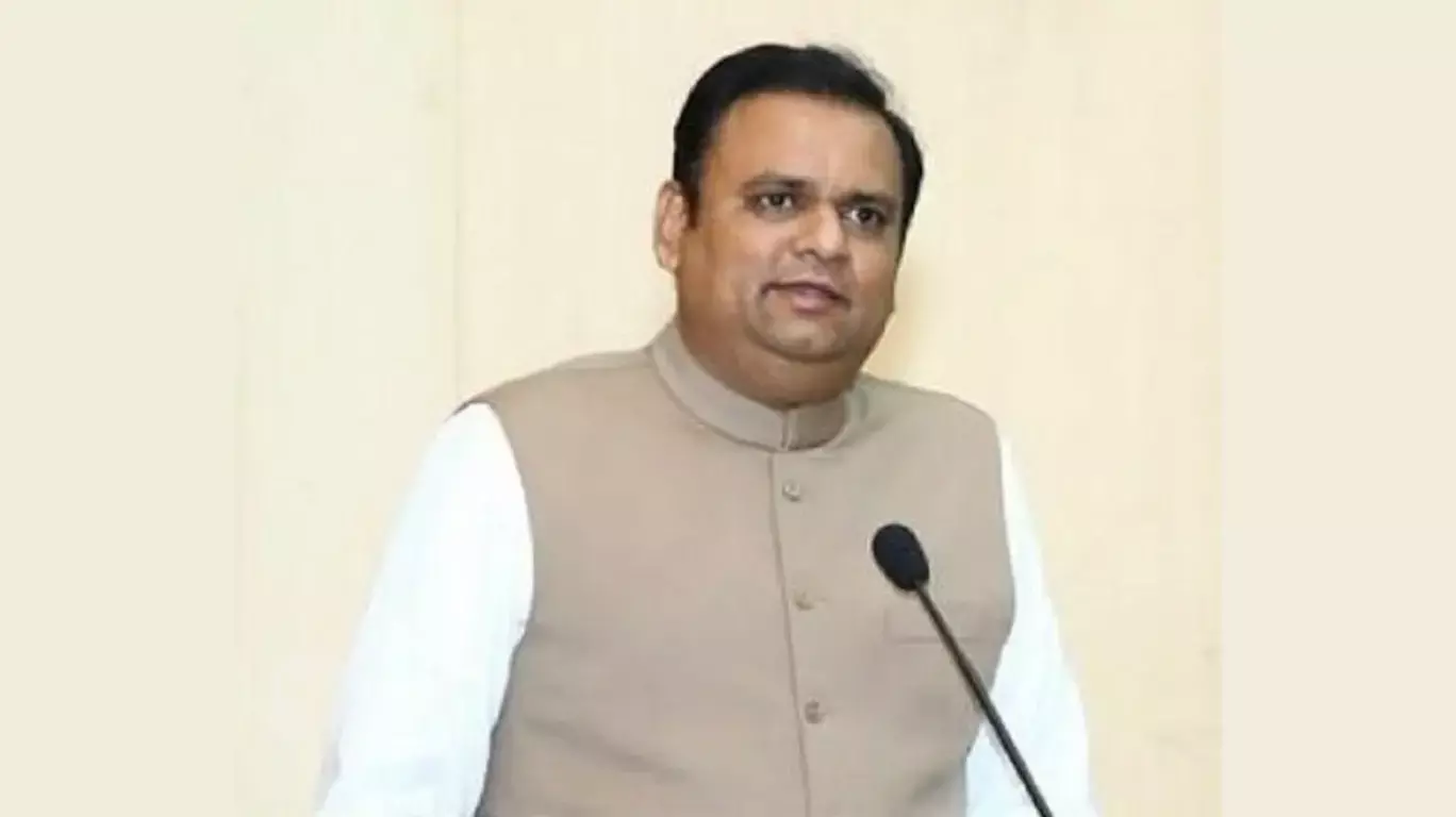 राहुल नार्वेकर ने कहा - मेरे ऊपर जो आरोप लगाए जा रहे हैं सभी राजनीति से प्रेरित, तेजल पवार का पलटवार राहुल नार्वेकर ने कहा - मेरे ऊपर जो आरोप लगाए जा रहे हैं सभी राजनीति से प्रेरित, तेजल पवार का पलटवार