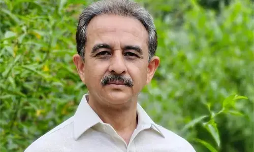 कीर्तिवर्धन ने कहा - किसी भी राष्ट्र के उत्थान में भाषा की महत्वपूर्ण भूमिका, लगभग 670 विश्वविद्यालयों में हिंदी की पढ़ाई कीर्तिवर्धन ने कहा - किसी भी राष्ट्र के उत्थान में भाषा की महत्वपूर्ण भूमिका, लगभग 670 विश्वविद्यालयों में हिंदी की पढ़ाई