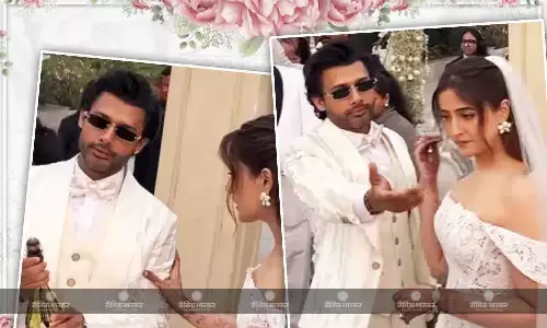 एक-दूजे के हुए नूपुर सेनन-स्टेबिन बेन, बहन की शादी में कृति सेनन का दिखा खास लुक, क्रिश्चियन वेडिंग सेरेमनी की वीडियो वायरल