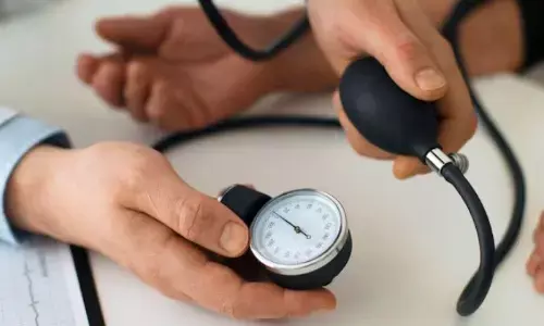 अगर आपका भी ज्यादातर बढ़ा रहता है ब्लड प्रेशर, तो इन चीजों को अपनी डाइट में बिल्कुल ना करें शामिल