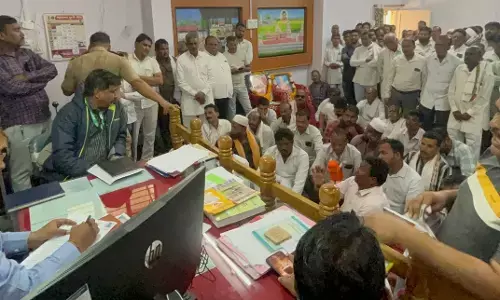 अमरावती के किसानों ने किया कठपुतली आंदोलन