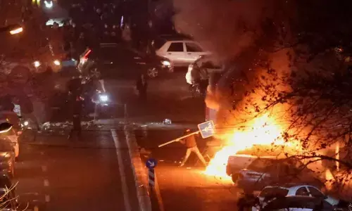 ईरान सरकार ने जारी किया विरोध के दौरान मरने वालों का आंकड़ा, दो हजार तक पहुंची मृतकों की संख्या, अधिकारी ने दी ये जानकारी