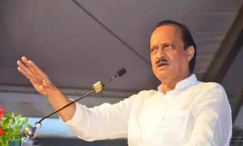 एनसीपी के लिए काम करने वाले नरेश अरोड़ा... डिप्टी सीएम के चुनावी रणनीतिकार के ऑफिस में क्राइम ब्रांच ने मारा छापा