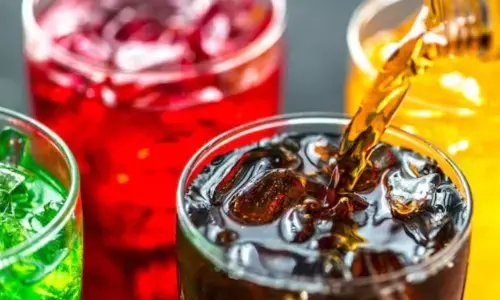 आप भी पीते हैं जमकर सॉफ्ट ड्रिंक्स? तो अभी ही हो जाएं सावधान, सेहत के लिए है बहुत ही महंगा सौदा