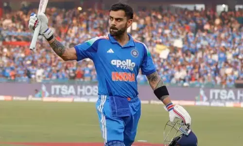 इंदौर वनडे में  शतक जड़ विराट ने रचा इतिहास, ऐसा करने वाले दुनिया के इकलौते क्रिकेटर बने