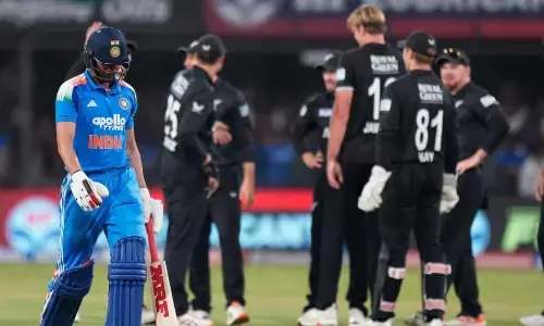 डेथ ओवर्स में खराब गेंदबाजी से लेकर ओपनिंग जोड़ी के फेल होने तक.., इन 4 कारणों से इंदौर वनडे में डूबी टीम इंडिया नैया