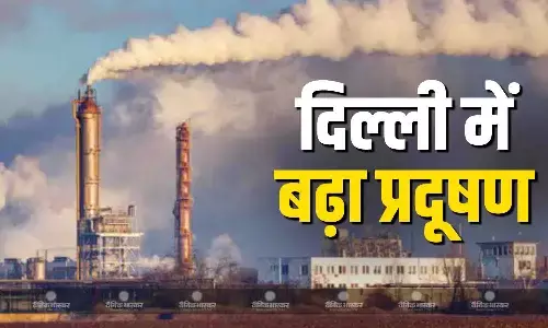 साफ हवा में सांस लेना बना दिल्लीवालों के लिए सपना, इन इलाकों में AQI 450 पार