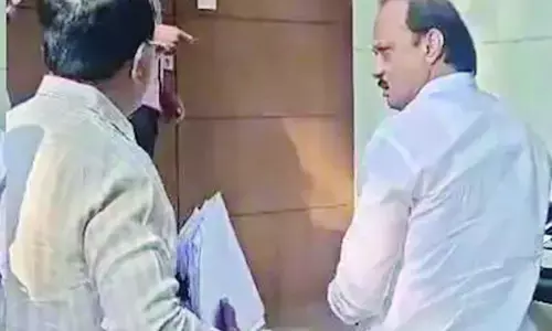 बंद कार्यालय देखकर पीए पर नाराज हुए उपमुख्यमंत्री अजित पवार