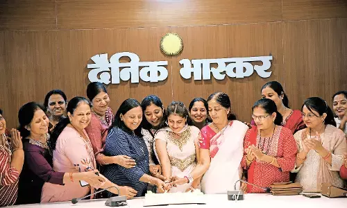 महिलाओं ने दिखाया उत्साह भरा प्रतिसाद, 10 दिवसीय सदस्यता अभियान-2026 का केक काटकर हुआ आगाज