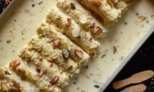 रिपब्लिक डे पर बनाएं सबको पसंद आने वाला मलाई रोल, इतना क्रीमी कि मुंह में रखते ही जाए घुल