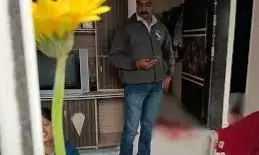 मां ने 11 वर्षीय बेटे की गला रेतकर हत्या की, 13 वर्षीय बेटी पर भी जानलेवा हमला