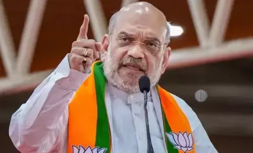 मोमो फैक्ट्री में किसका पैसा लगा हुआ है?, कोलकाता फैक्ट्री अग्निकांड पर अमित शाह ने CM ममता बनर्जी पर बोला हमला