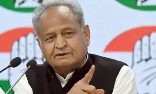 राजस्थान के साथ सौतेला व्यवहार, ऊंची दुकान फीका पकवान, बजट को लेकर पूर्व CM अशोक गहलोत ने किया कटाक्ष राजस्थान के साथ सौतेला व्यवहार, ऊंची दुकान फीका पकवान, बजट को लेकर पूर्व CM अशोक गहलोत ने किया कटाक्ष