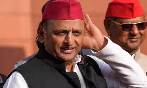 हमने तो पहले ही कहा था सवाल ये नहीं है... अखिलेश यादव ने बजट और एसआईआर को लेकर सरकार को घेरा