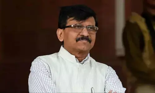 अगर यह उनकी समस्या है, तो उन्हें... उद्धव गुट सांसद ने NCP विलय मामले में कही ये बात