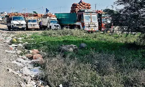 व्वस्थाओं के लिए दावे थे बड़े-बड़े, हकीकत ठीक विपरीत