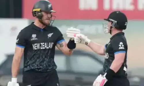 न्यूजीलैंड ने वर्ल्डकप में दर्ज की लगातार दूसरी जीत, यूएई को 10 विकेट से दी मात, बनी ग्रुप टॉपर