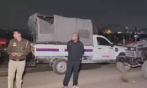 दिल्ली में कम होने का नाम नहीं ले रहे सड़क हादसे, जनकवरी के बाद रोहिणी में गई युवक की जान