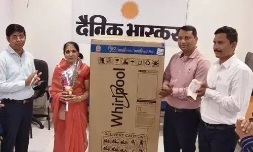 दैनिक भास्कर की जीतो 14 करोड़ योजना , भाग्यशाली विजेता बनीं अनिता हेडा