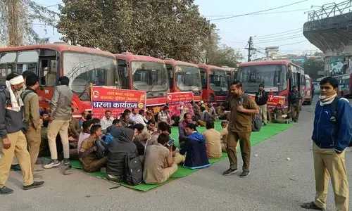 देशव्यापी हड़ताल में मनपा की 65 बसें बंद, दोपहर में हड़ताल हुई समाप्त