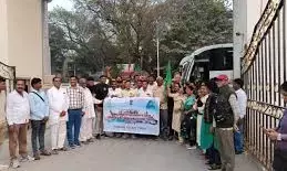 महाराष्ट्र के 52 किसान यूरोप अध्ययन भ्रमण पर रवाना