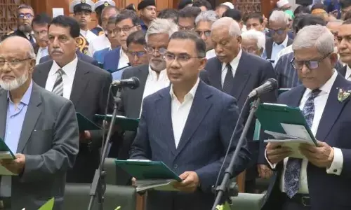 तारिक रहमान ने 11वें प्रधानमंत्री के रूप में ली शपथ, मंत्रिमंडल में इतने नेताओं को मिली जगह,1 हिंदू चेहरे को भी किया शामिल