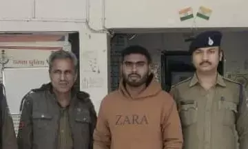 कोलगवां थाना क्षेत्र के नईबस्ती में फायरिंग कर हत्या की कोशिश का दसवां आरोपी बंदी कोलगवां थाना क्षेत्र के नईबस्ती में फायरिंग कर हत्या की कोशिश का दसवां आरोपी बंदी