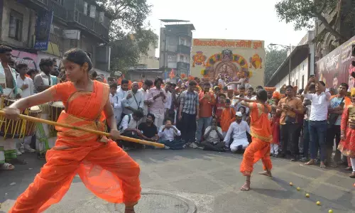 पुणे में शिवजयंती पर निकली 96 स्वराज्य रथों की ऐतिहासिक शोभायात्रा