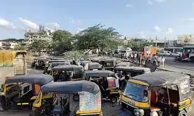 बेशिस्त रिक्शाचालकों पर कड़ा रुख, आरटीओ करेगी लाइसेंस निलंबन या रद्द