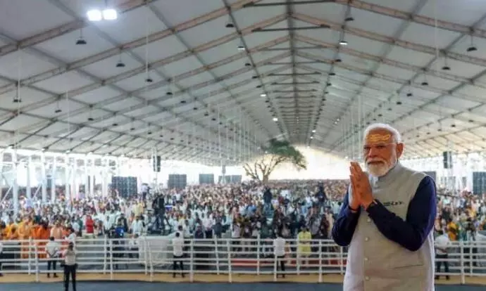 पीएम के कार्यक्रम के ठीक पहले मेरठ में पकड़े गए दर्जनों कश्मीरी,सर्राफा बाजार में पाए गए घूमते, खुफिया टीमें कर रही पूछताछ पीएम के कार्यक्रम के ठीक पहले मेरठ में पकड़े गए दर्जनों कश्मीरी,सर्राफा बाजार में पाए गए घूमते, खुफिया टीमें कर रही पूछताछ