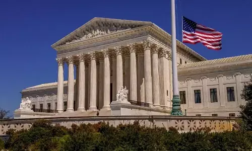 अमेरिकी सुप्रीम कोर्ट ने ट्रंप टैरिफ पर फैसला सुनाते हुए भारत का क्यों किया जिक्र? इन न्यायाधीशों ने जताई असहमति