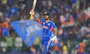 टी20 विश्व कप के लीग स्टेज में ईशान किशन और वरुण चक्रवर्ती ने किया शानदार प्रदर्शन, टॉप-10 में 2 बल्लेबाज शामिल