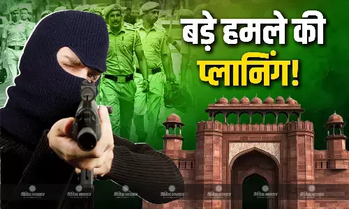 आतंकी हमले की फिराक में लश्कर-ए-तैयबा, लाल किले-मंदिरों के पास हो सकता है IED ब्लास्ट, अलर्ट पर दिल्ली