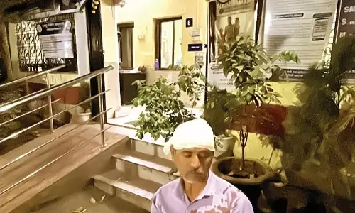 प्रधानाचार्य कक्ष में दो शिक्षक आपस में भिड़े , आरोपी को पुलिस ने किया गिरफ्तार