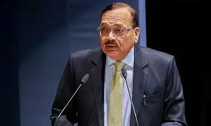 न्यायमूर्ति सूर्यकांत ने युवाओं से किया आग्रह, कानून को बंद किले के रूप में नहीं बल्कि एक जीवंत के रूप में देखें