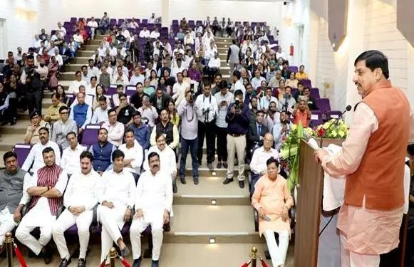 मालवा की अनुकूल भौगोलिक स्थिति और सुदृढ़ अधोसंरचना से औद्योगिक विकास को मिली नई गति - मुख्यमंत्री डॉ. यादव मालवा की अनुकूल भौगोलिक स्थिति और सुदृढ़ अधोसंरचना से औद्योगिक विकास को मिली नई गति - मुख्यमंत्री डॉ. यादव