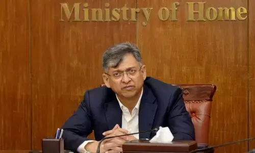 बांग्लादेश के गृहमंत्री ने निदेशालयों और कानून प्रवर्तन एजेंसियों के साथ की बैठक, जारी किए ये अहम आदेश