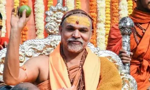 स्वामी अविमुक्तेश्वरानंद सरस्वती के समर्थन में फलाहारी बाबा, आरोप लगाने वाले खिलाफ किया बड़ा ऐलान