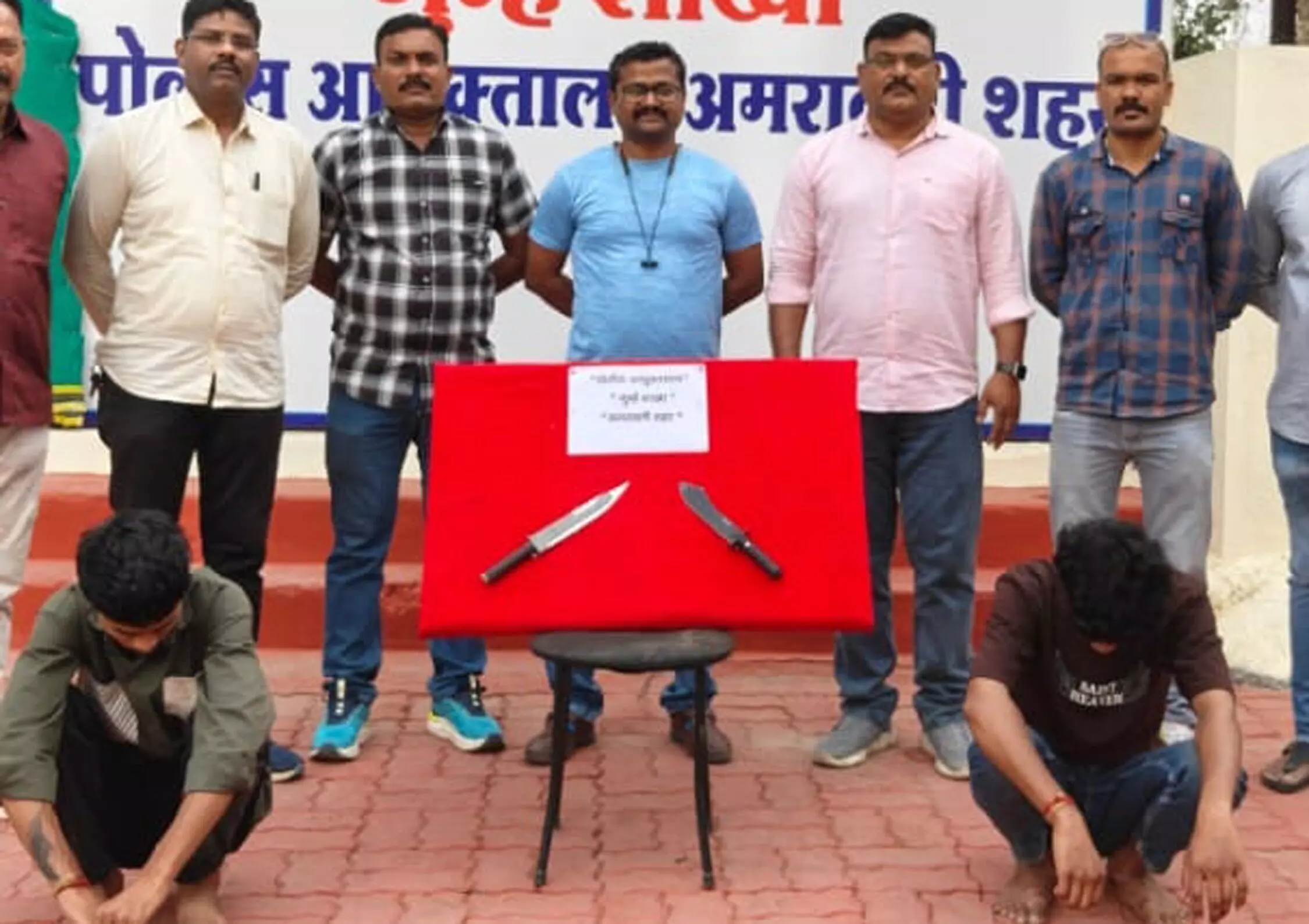 सोशल मीडिया पर रील अपलोड करने वाले दो आरोपियों को पुलिस ने किया गिरफ्तार सोशल मीडिया पर रील अपलोड करने वाले दो आरोपियों को पुलिस ने किया गिरफ्तार