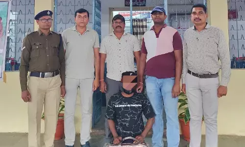 यात्रियों का सामान चुरानेवाले को गोंदिया में आरपीएफ ने दबोचा यात्रियों का सामान चुरानेवाले को गोंदिया में आरपीएफ ने दबोचा