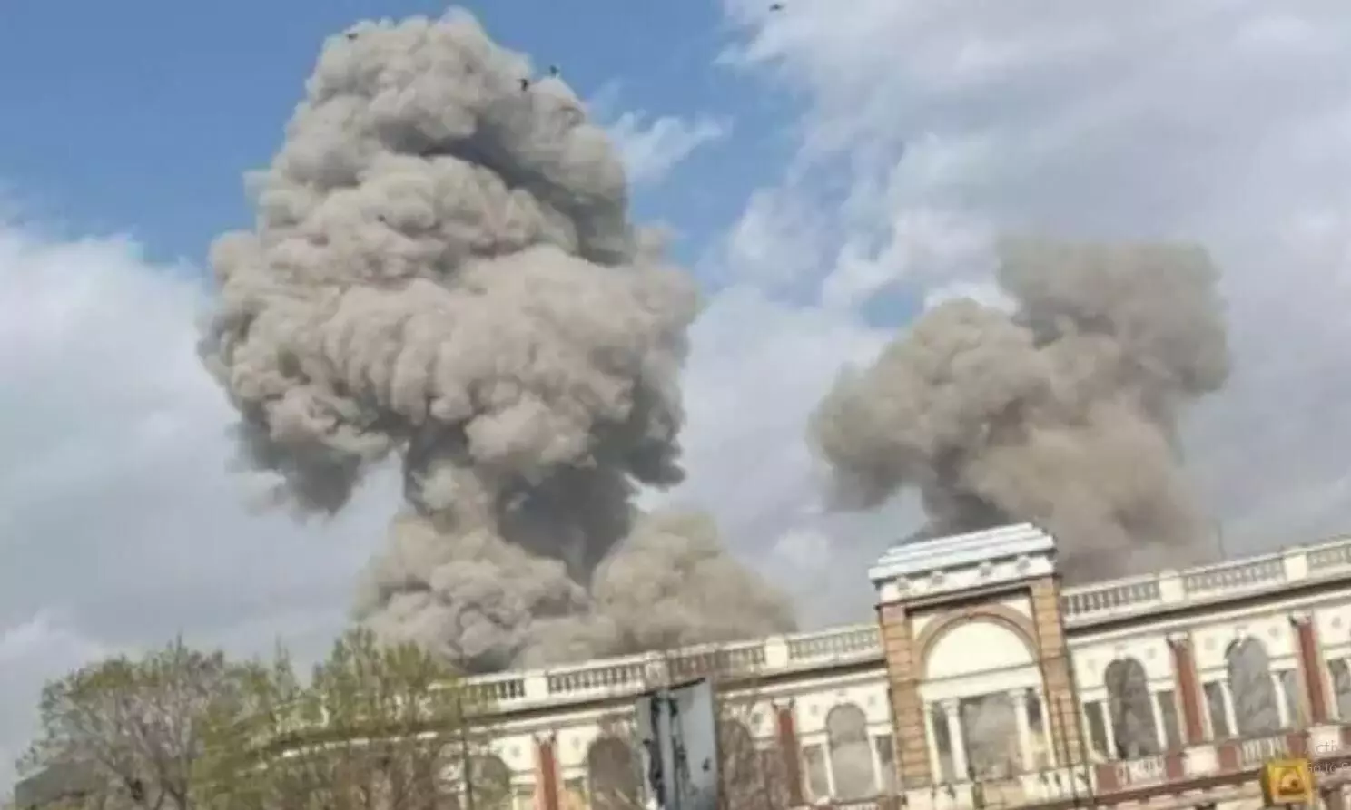 हमलों के बीच भारत ने ईरान और इजरायल के नेताओं से की बात, यूरोपीय देशों ने बुलाई आपात मीटिंग, जानिए क्या लिया निर्णय? हमलों के बीच भारत ने ईरान और इजरायल के नेताओं से की बात, यूरोपीय देशों ने बुलाई आपात मीटिंग, जानिए क्या लिया निर्णय?