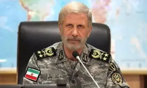 इजरायल का दावा, हमले में ईरानी कमांडर इन चीफ को मार गिराया, 30 ठिकानों पर किया था हमला