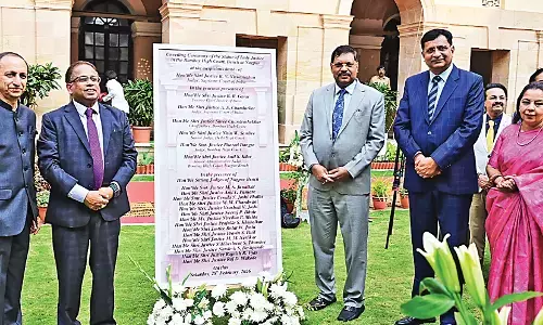 न्याय देवी की प्रतिमा संवैधानिक मूल्यों का प्रतीक, हाईकोर्ट में हुआ अनावरण