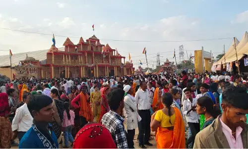 पंचकल्याणक प्रतिष्ठा महोत्सव एवं विश्व शांति महायज्ञ का हुआ समापन, गजरथ देखने पहुंचे हजारों लोग