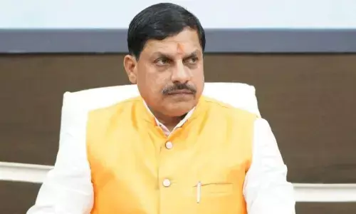 अपराधी से साथ टीआई ने मनाया बर्थ-डे, सीएम डॉ. यादव ने तत्काल किया निलंबित