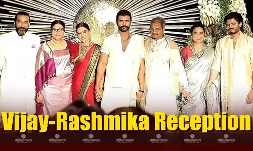 रश्मिका मंदाना और विजय देवरकाेंडा के वेडिंग रिसेप्शन में इन सेलेब्स ने की शिरकत, कृति सेनन और मृणाल शानदार लुक में आईं नजर