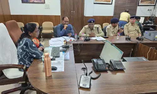 शराब के दो ठेका समूहों में २७.४ प्रतिशत की धांसू बढ़ोत्तरी लेकिन पांच समूहों में जीरो टेन्डर