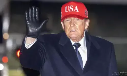 बिना किसी शर्त के करना होगा आत्मसमर्पण मिडिल ईस्ट में तनाव के 7वें दिन ट्रंप ने ईरान को दिया कड़ा संदेश